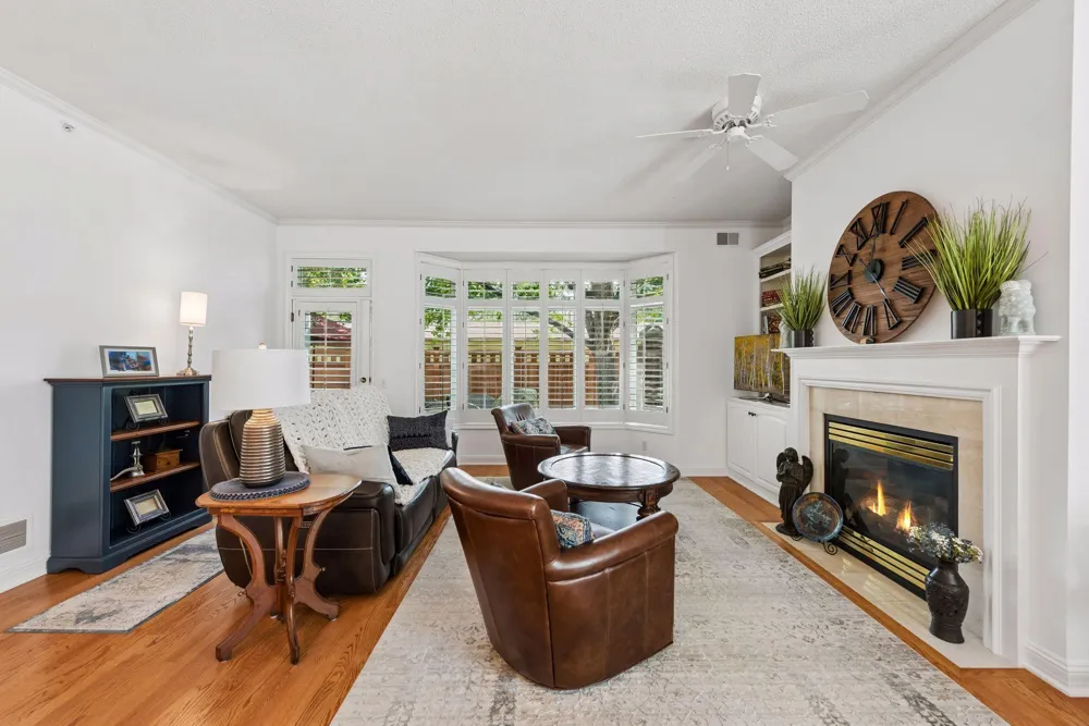 701 Coventry Lane Edina, MN 55435