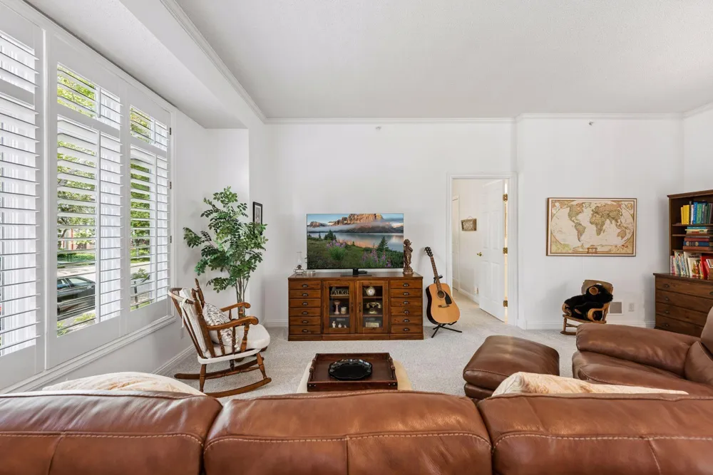 701 Coventry Lane Edina, MN 55435
