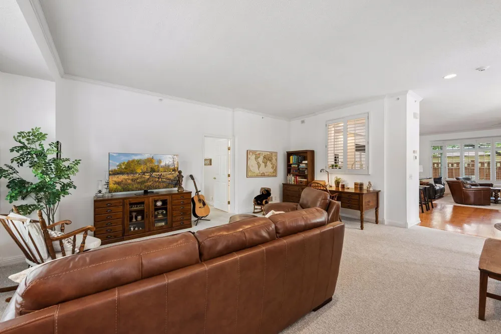 701 Coventry Lane Edina, MN 55435