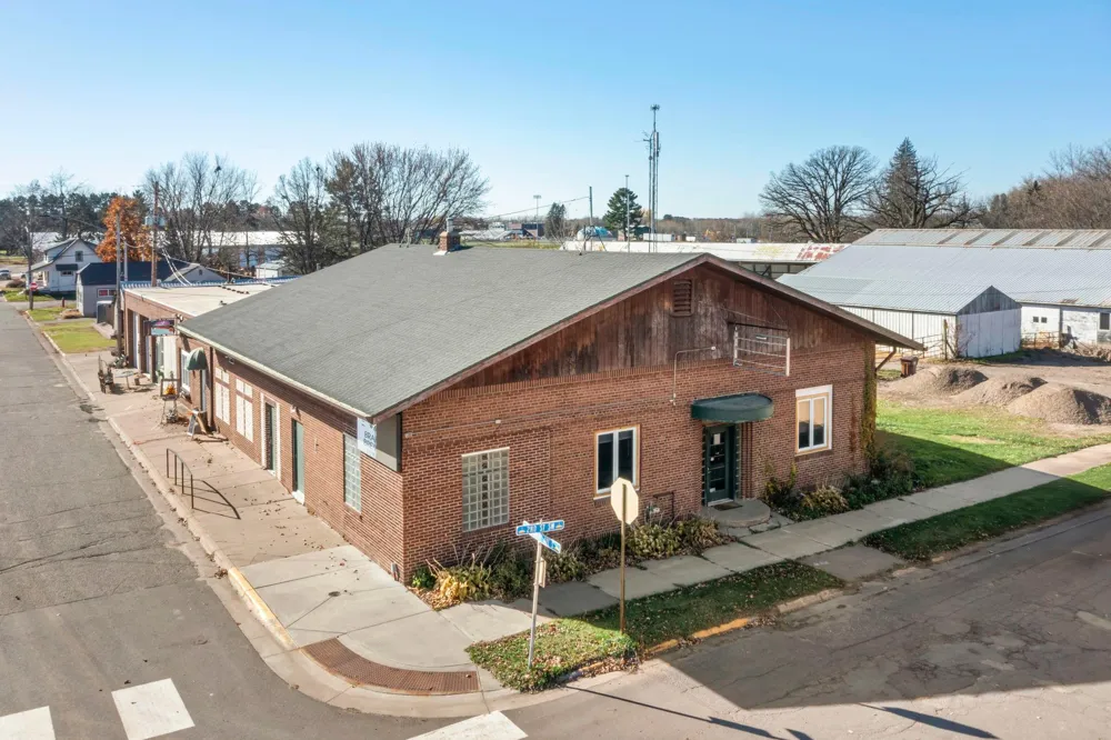 205 2nd Street SW Braham, MN 55006