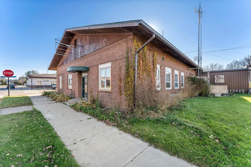 205 2nd Street SW Braham, MN 55006