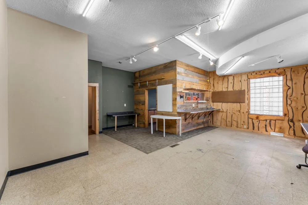 205 2nd Street SW Braham, MN 55006