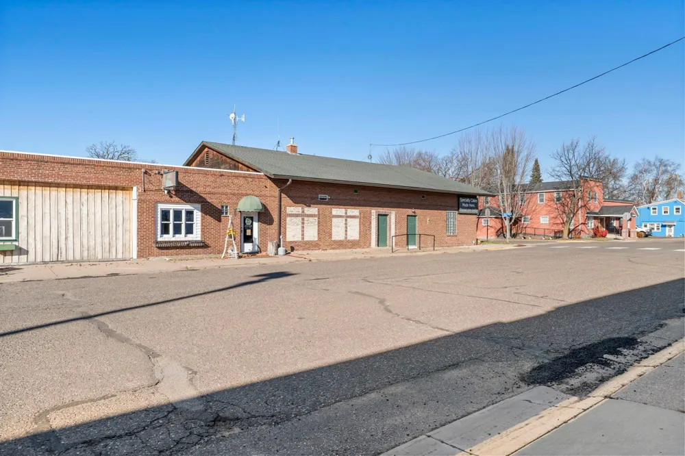 205 2nd Street SW Braham, MN 55006