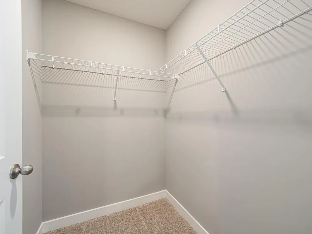 1829 Attenborough Street Shakopee, MN 55379