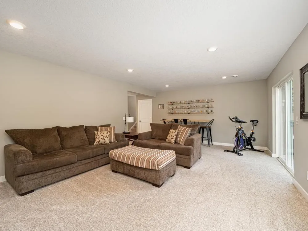 1829 Attenborough Street Shakopee, MN 55379