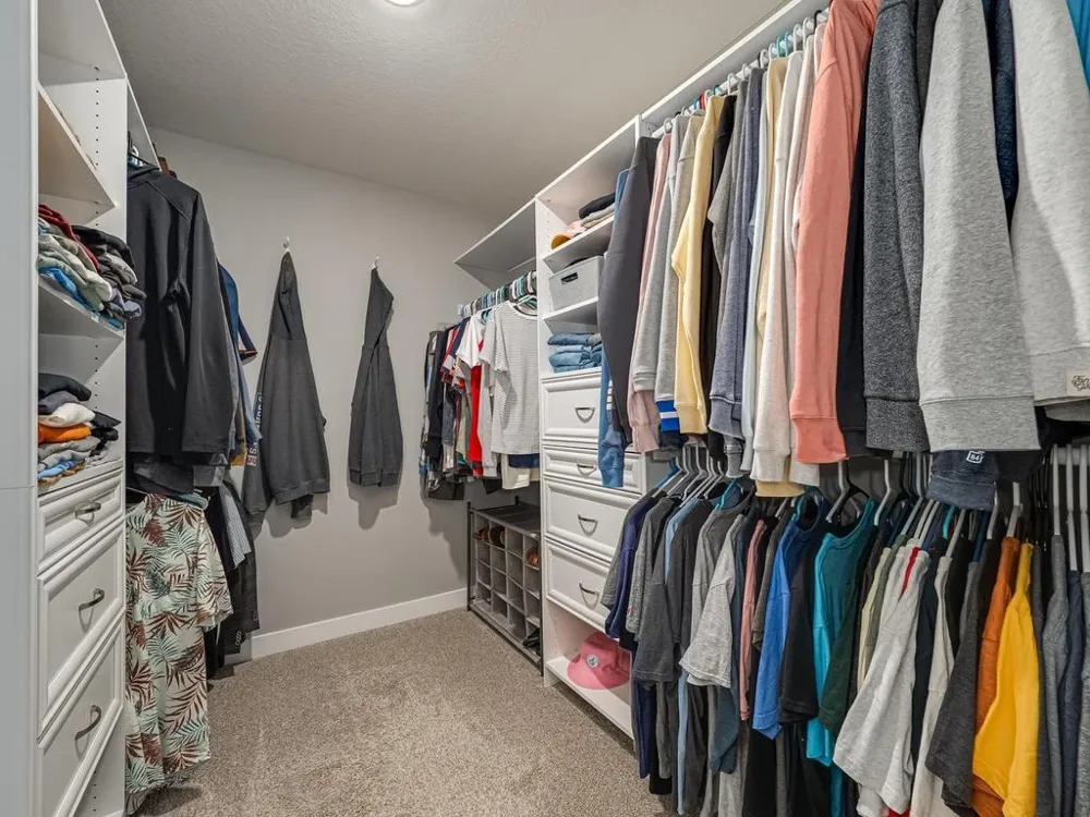 1829 Attenborough Street Shakopee, MN 55379