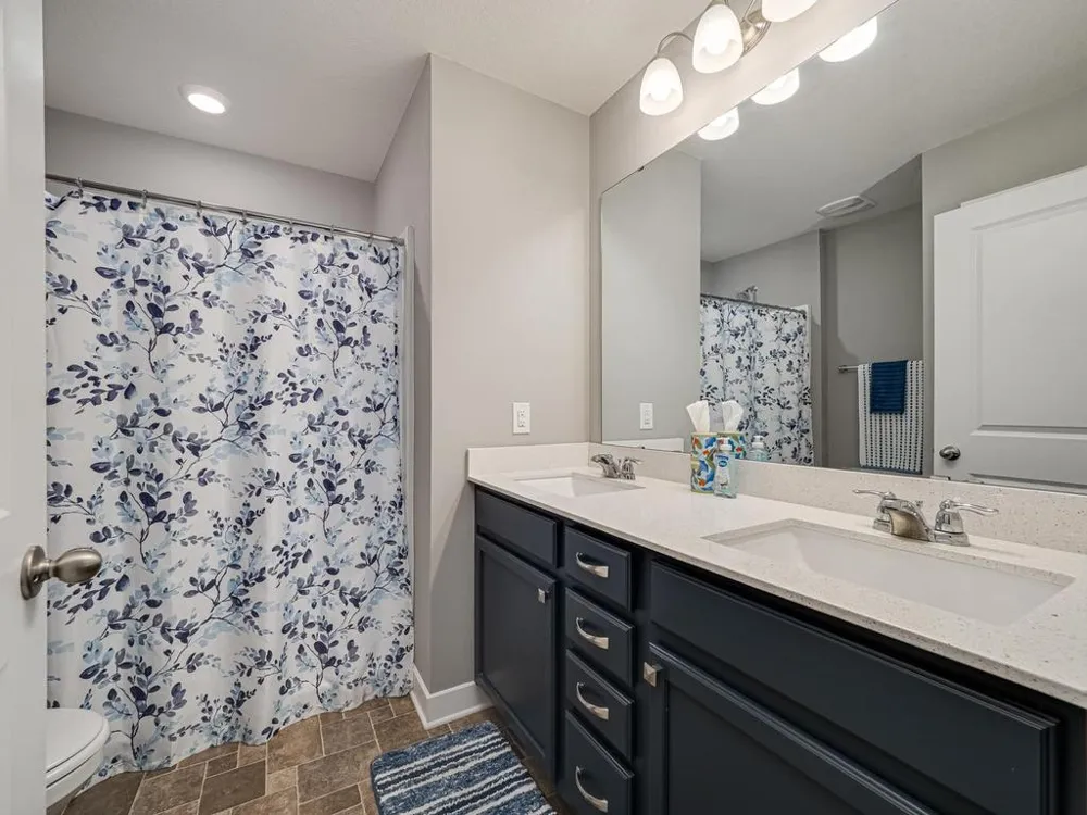 1829 Attenborough Street Shakopee, MN 55379