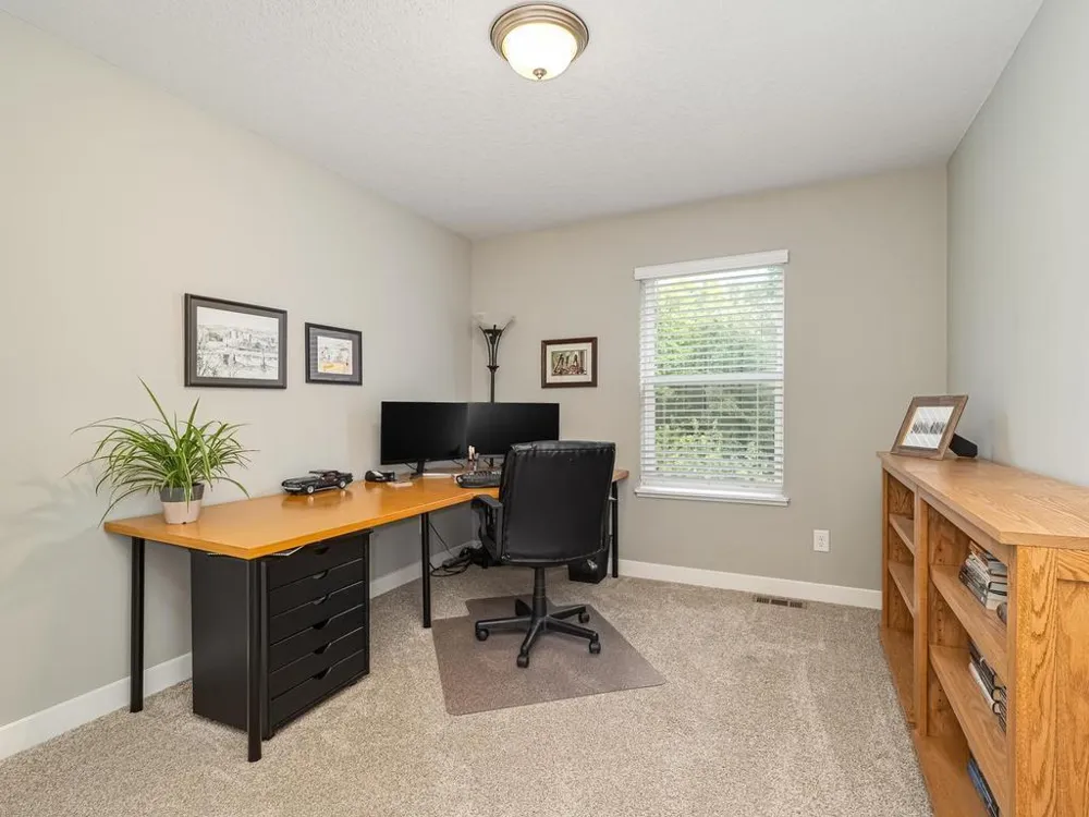 1829 Attenborough Street Shakopee, MN 55379