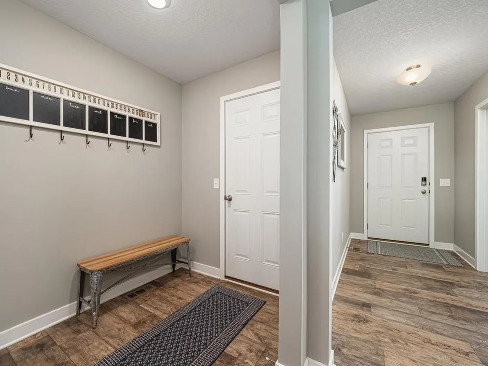 1829 Attenborough Street Shakopee, MN 55379