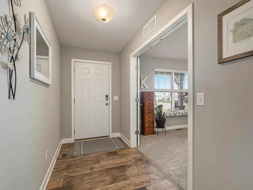 1829 Attenborough Street Shakopee, MN 55379