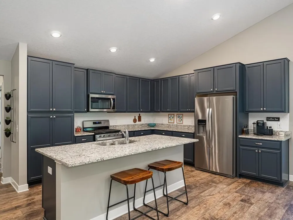1829 Attenborough Street Shakopee, MN 55379