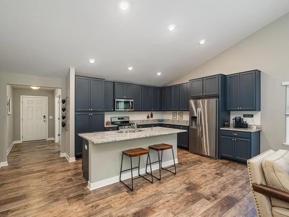 1829 Attenborough Street Shakopee, MN 55379