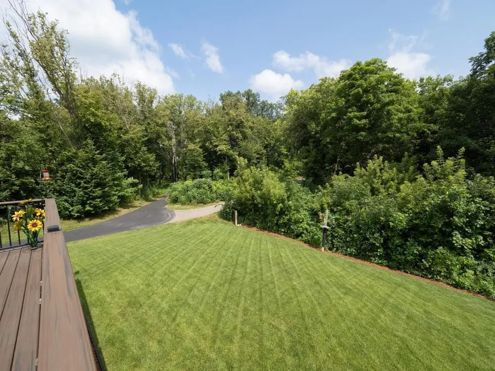 1829 Attenborough Street Shakopee, MN 55379