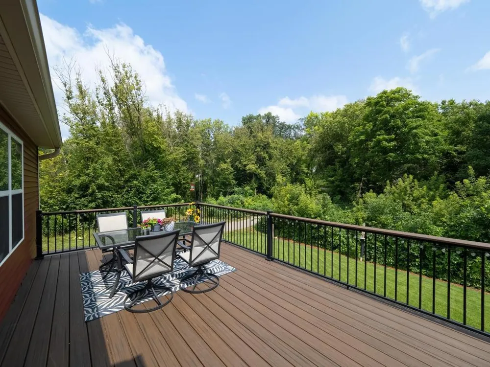 1829 Attenborough Street Shakopee, MN 55379