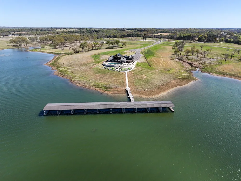 380 Harborside Terrace Windom, TX 75492