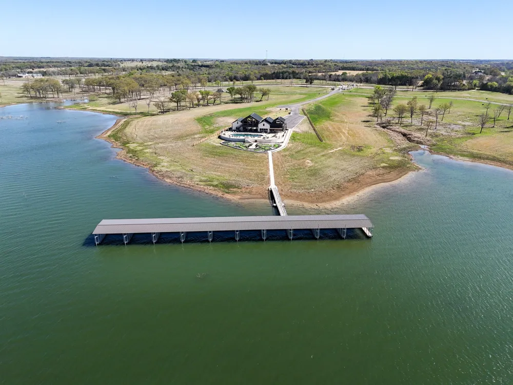 380 Harborside Terrace Windom, TX 75492