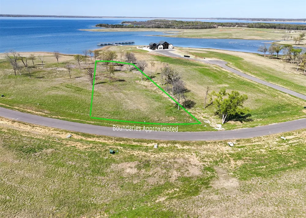 380 Harborside Terrace Windom, TX 75492