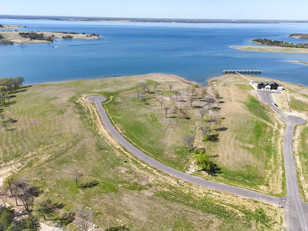 380 Harborside Terrace Windom, TX 75492
