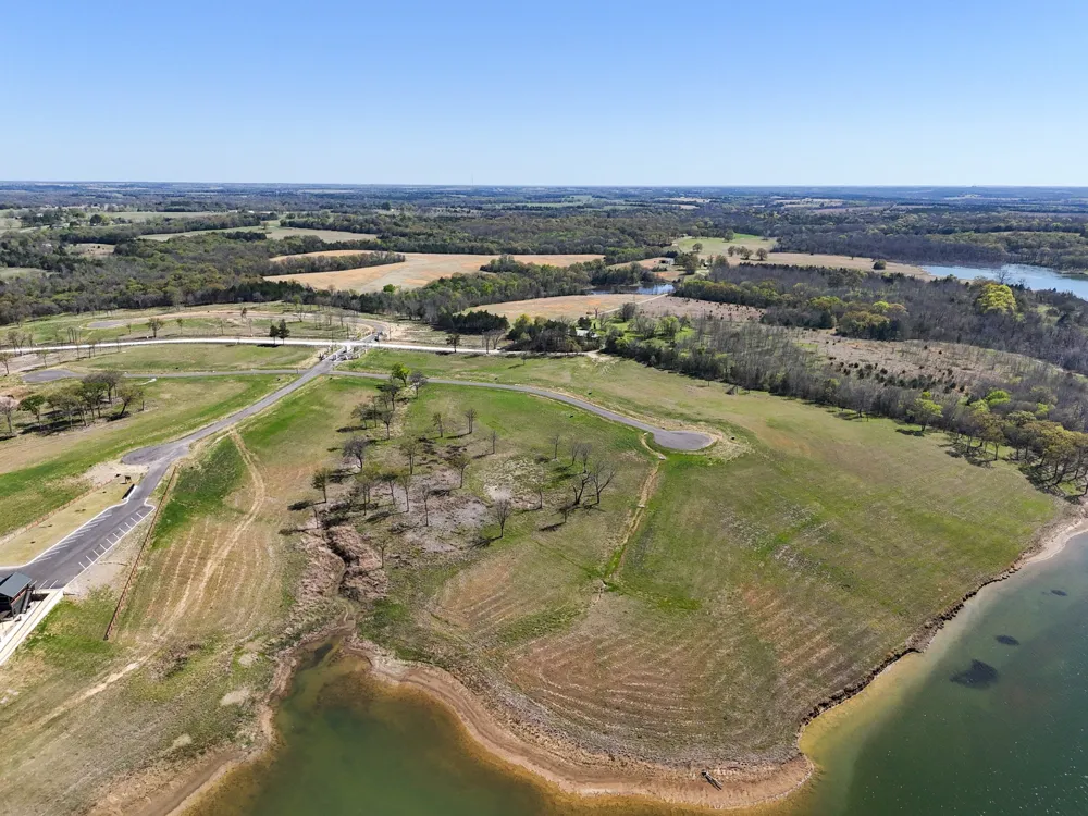 380 Harborside Terrace Windom, TX 75492