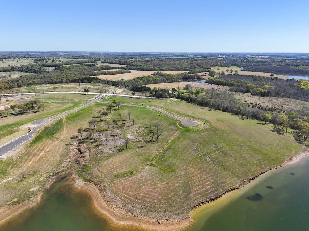380 Harborside Terrace Windom, TX 75492