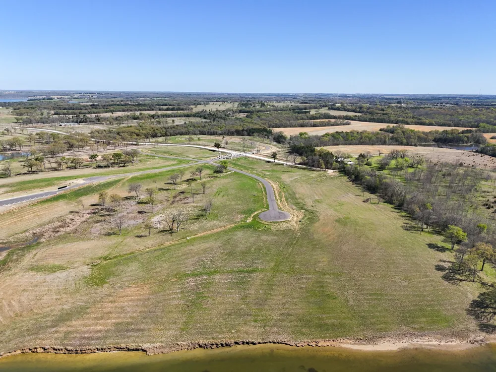 380 Harborside Terrace Windom, TX 75492
