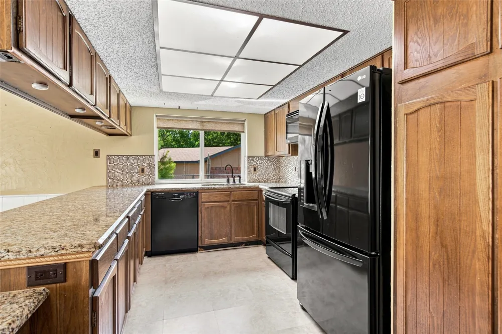 1519 Cardinal Circle Lewisville, TX 75067