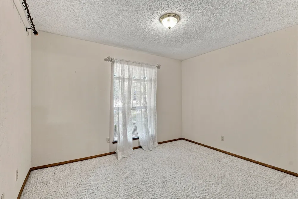 1519 Cardinal Circle Lewisville, TX 75067