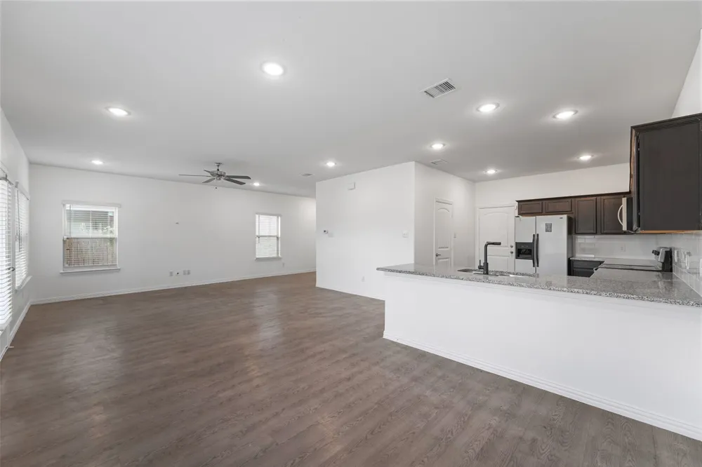 4651 Raleigh Dalton Road Dallas, TX 75227