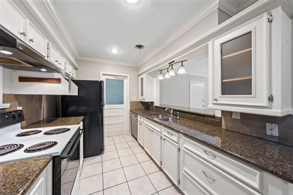 2322 Ansbury Drive Houston, TX 77018