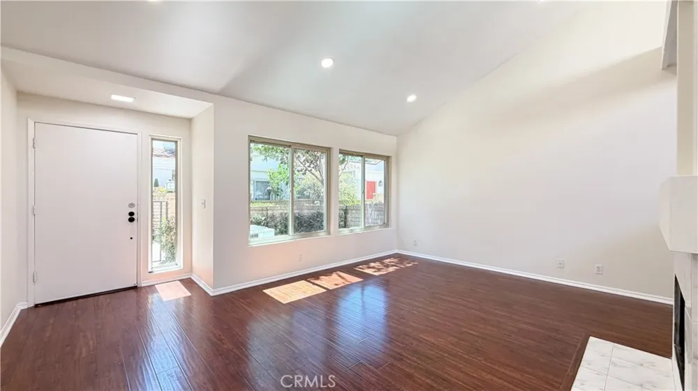 12 Navarre Irvine, CA 92612