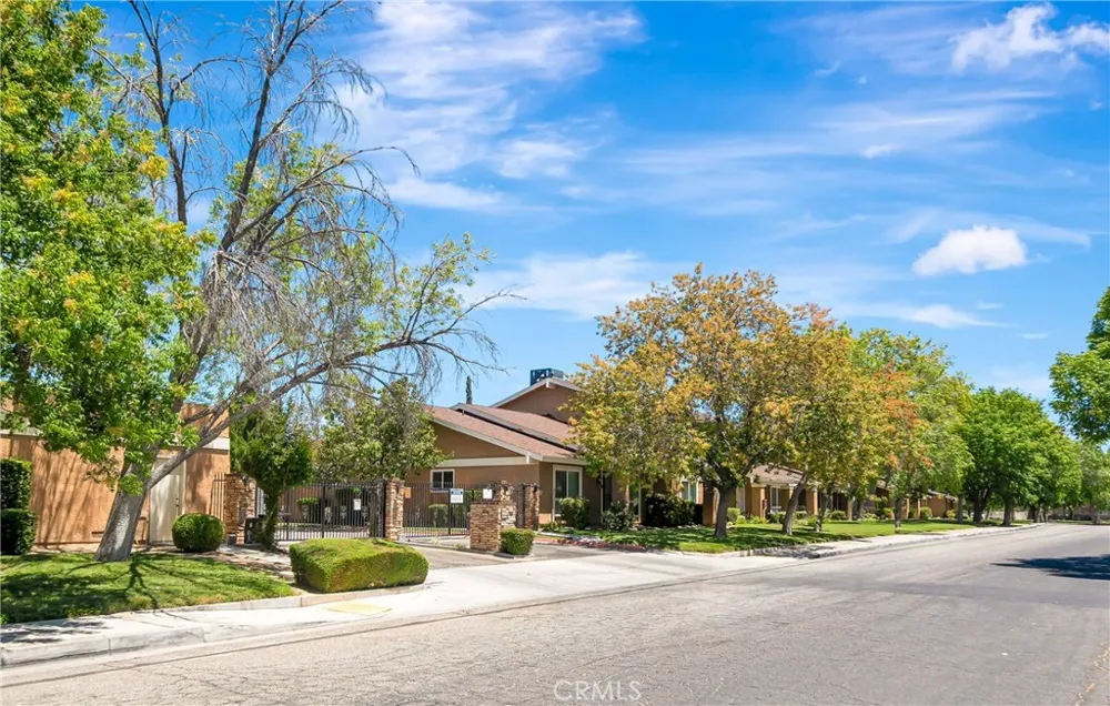2929 W Avenue J4 Lancaster, CA 93536