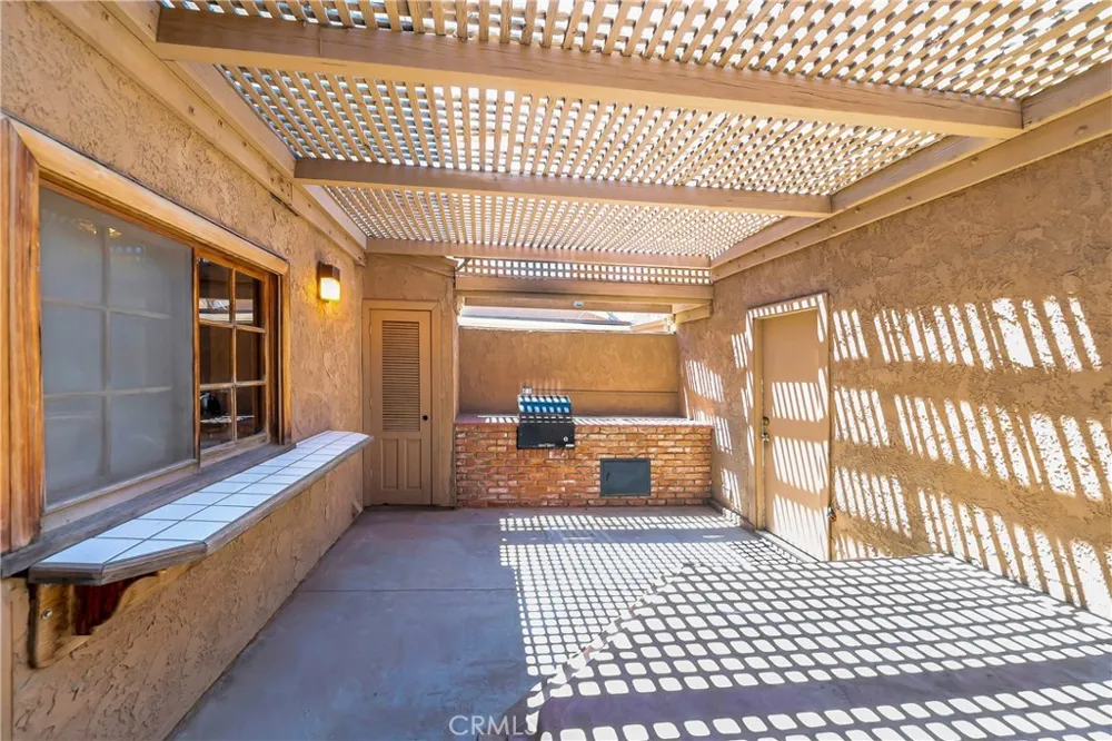 2929 W Avenue J4 Lancaster, CA 93536