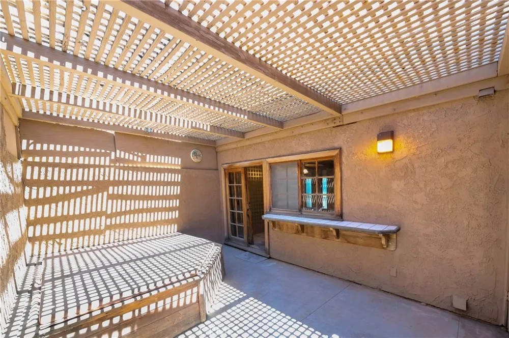 2929 W Avenue J4 Lancaster, CA 93536