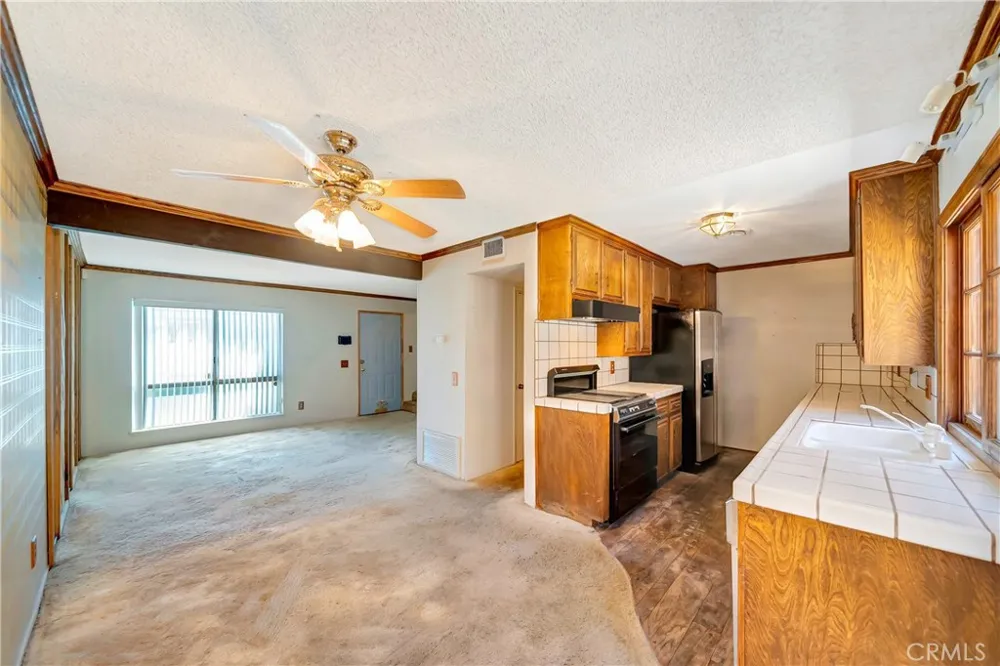 2929 W Avenue J4 Lancaster, CA 93536