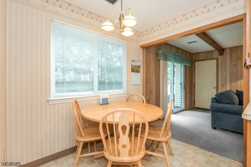 21 Heinrich Rd Franklin, NJ 08873
