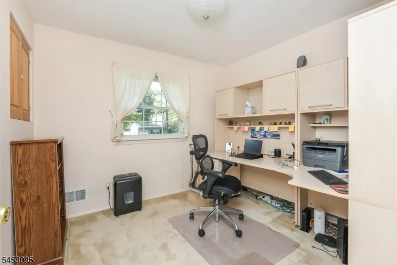 21 Heinrich Rd Franklin, NJ 08873