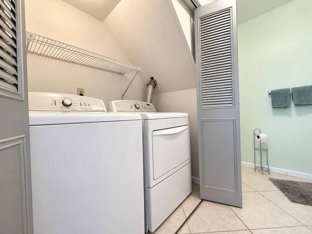 4161 TURNBERRY CIRCLE #28 Lake Worth, FL 33467