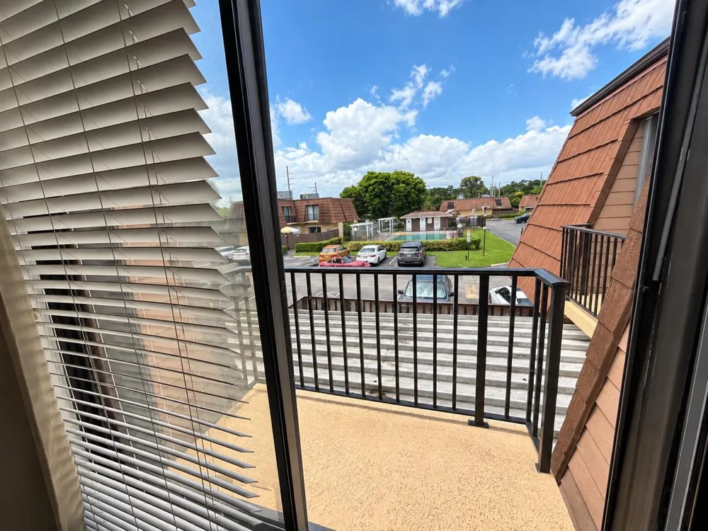 4161 TURNBERRY CIRCLE #28 Lake Worth, FL 33467