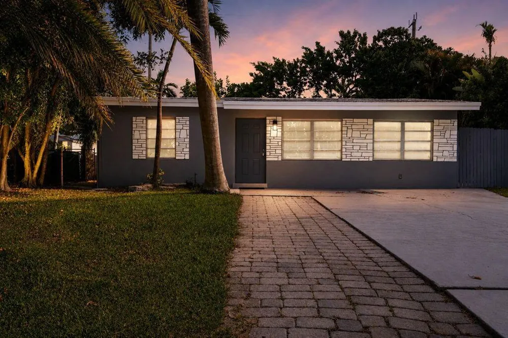 1472 NE 25TH COURT Pompano Beach, FL 33064