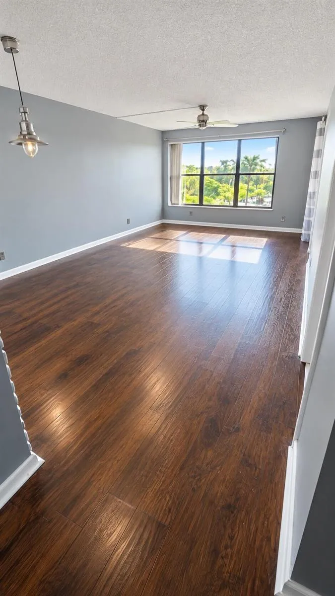 2320 S CYPRESS BEND DRIVE #401 Pompano Beach, FL 33069