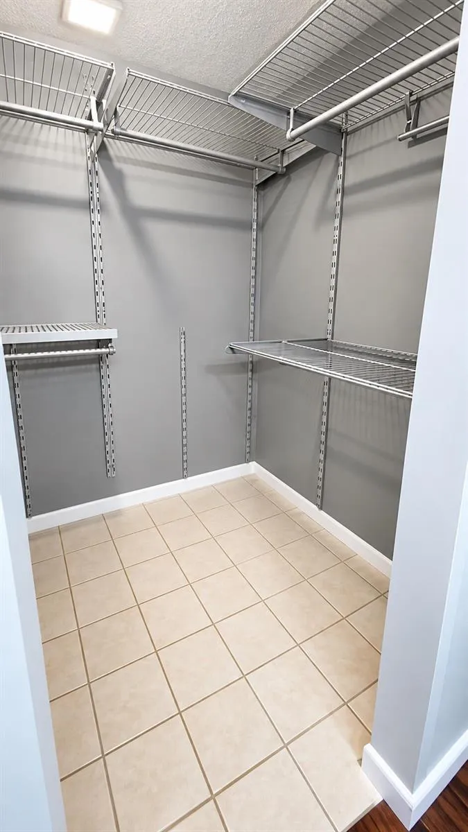 2320 S CYPRESS BEND DRIVE #401 Pompano Beach, FL 33069