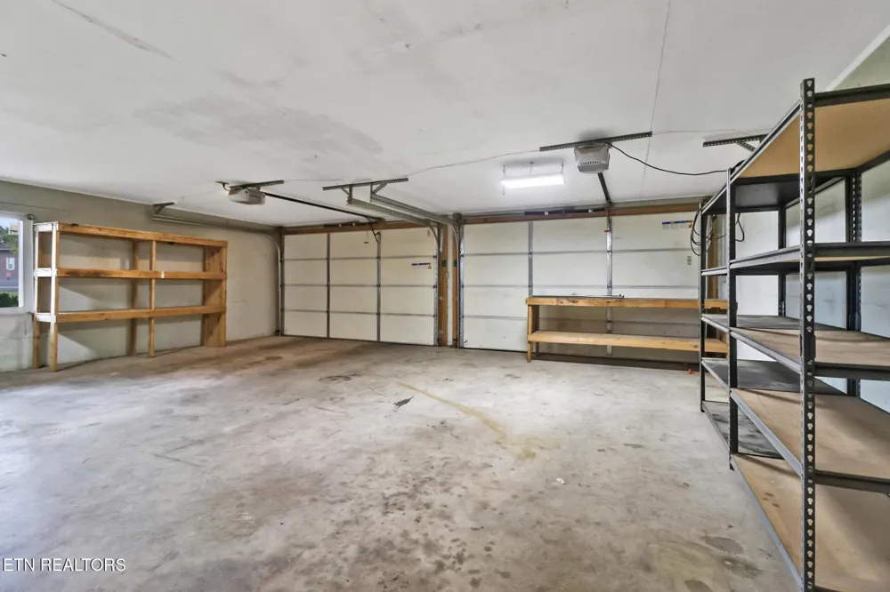 1378 Sparta Hwy Crossville, TN 38572