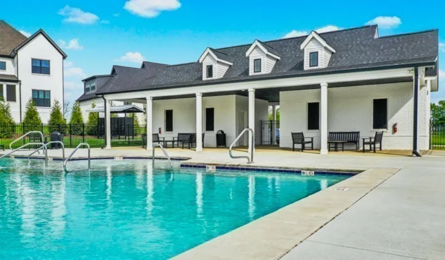 1430 Round Hill Lane Spring Hill, TN 37174