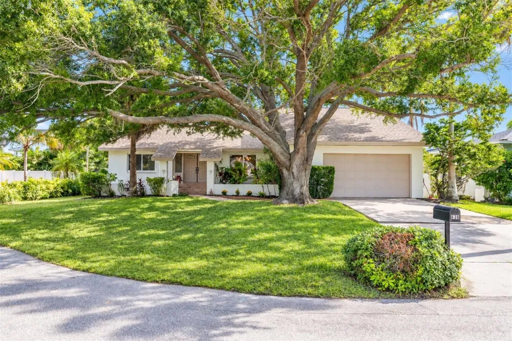 630 PINTA DRIVE Tierra Verde, FL 33715