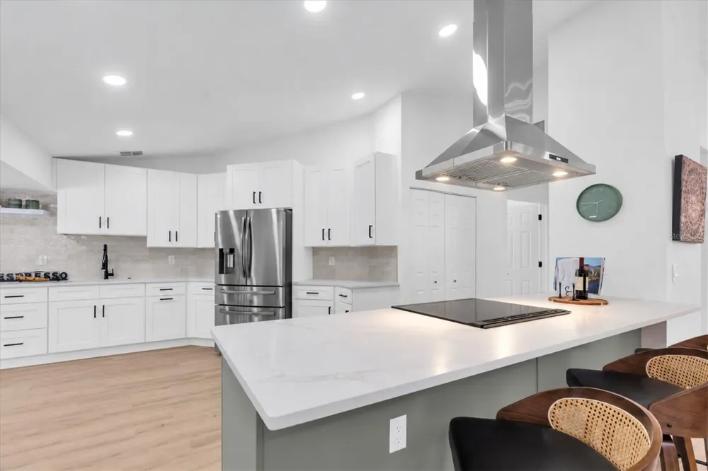 630 PINTA DRIVE Tierra Verde, FL 33715