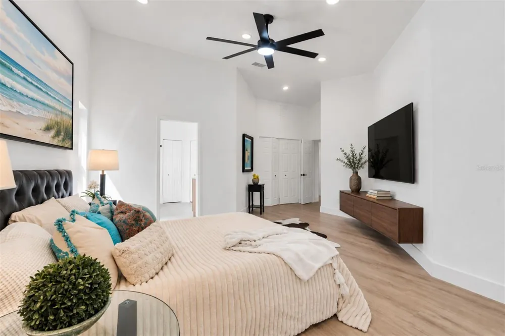 630 PINTA DRIVE Tierra Verde, FL 33715