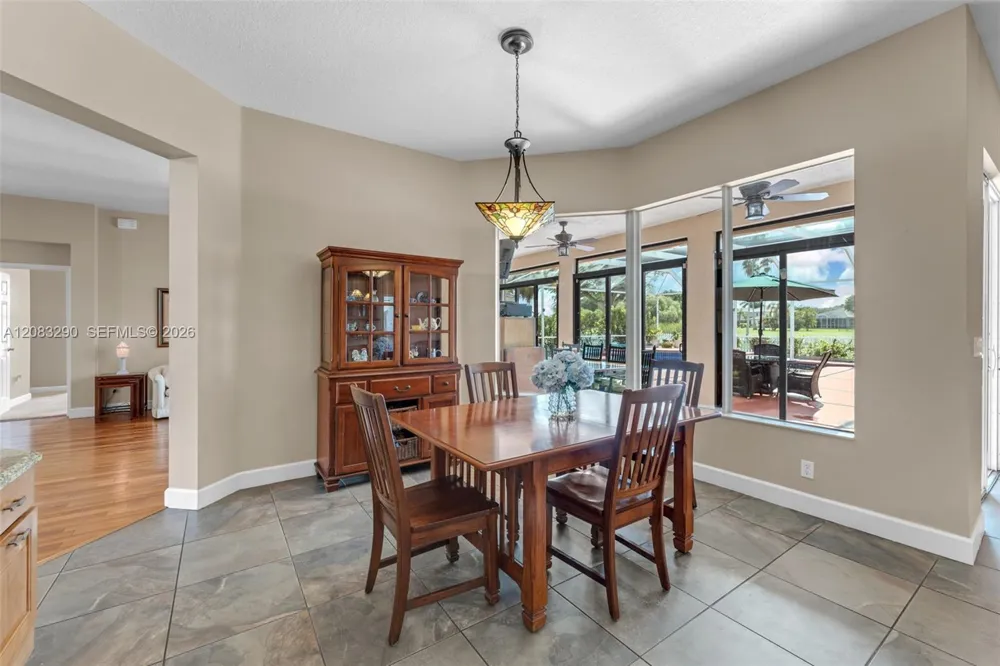 2825 Fairways Dr Homestead, FL 33035