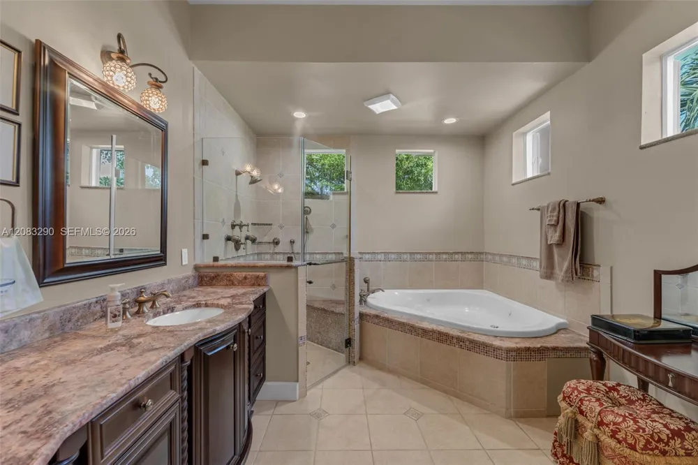 2825 Fairways Dr Homestead, FL 33035