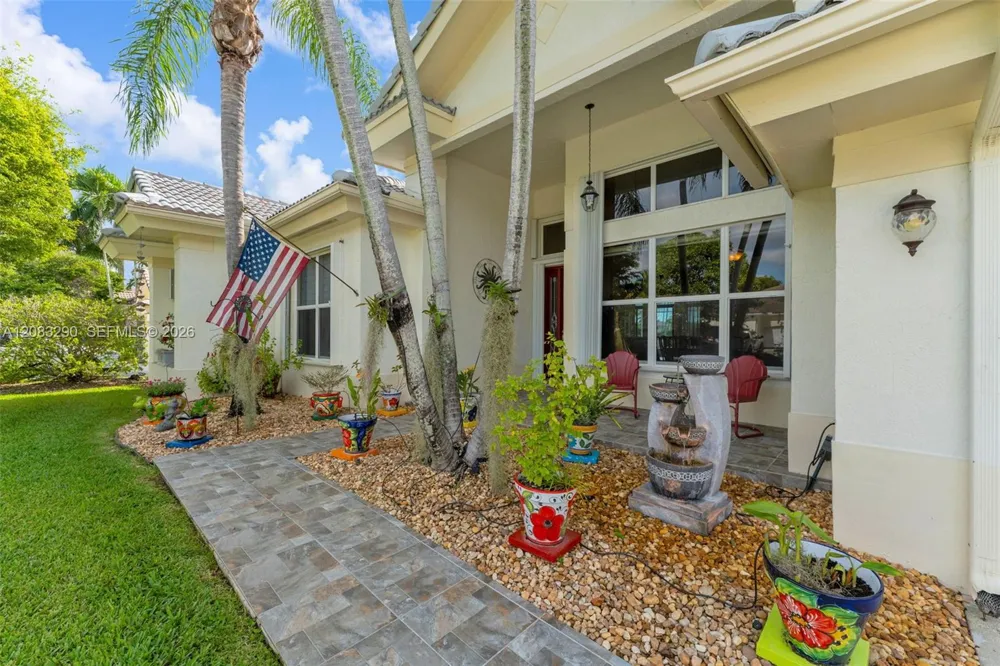 2825 Fairways Dr Homestead, FL 33035