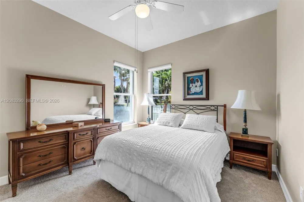 2825 Fairways Dr Homestead, FL 33035